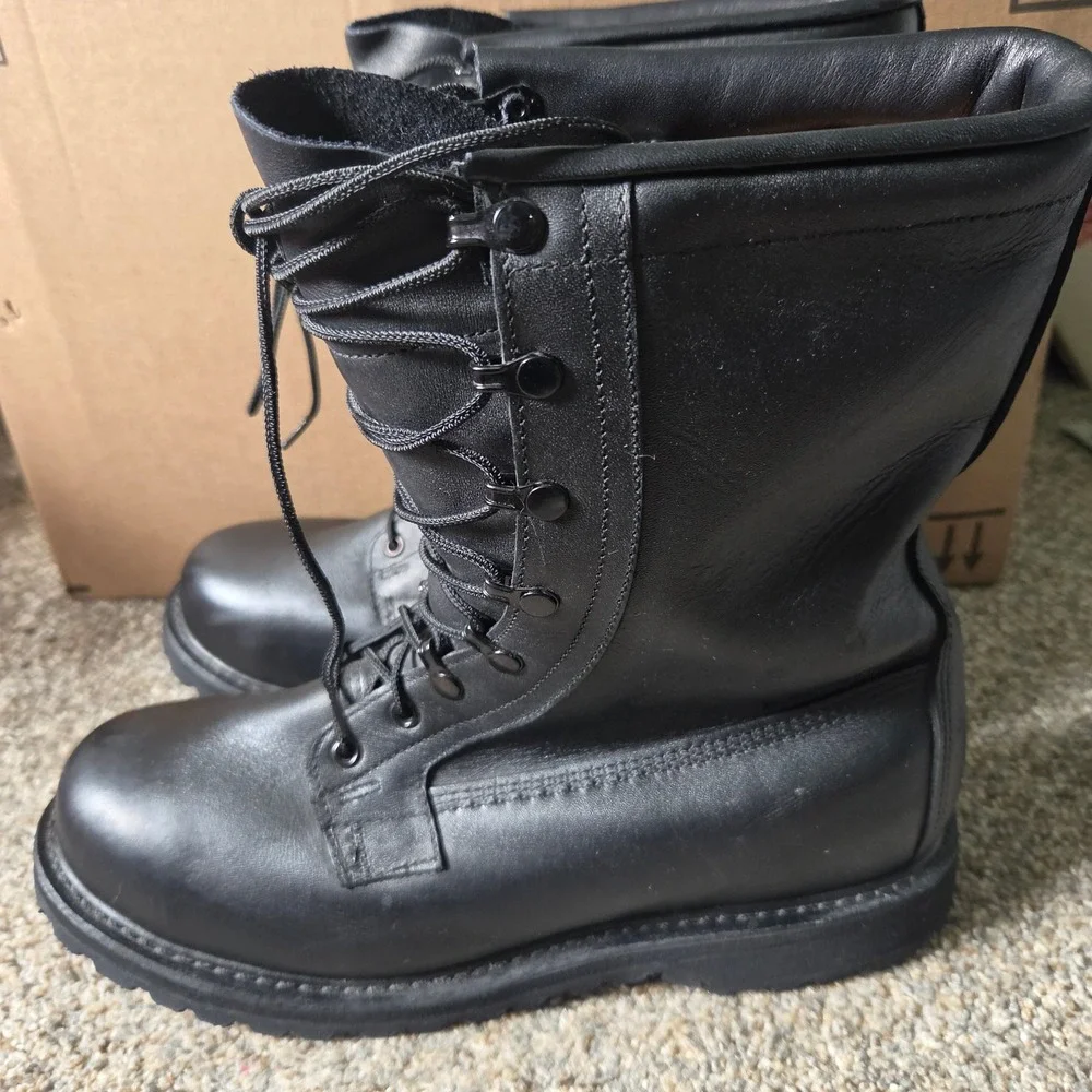 Rocky Mens Black Leather‎ Military Combat Boots Vibram Sole 11 XW RB/01/01